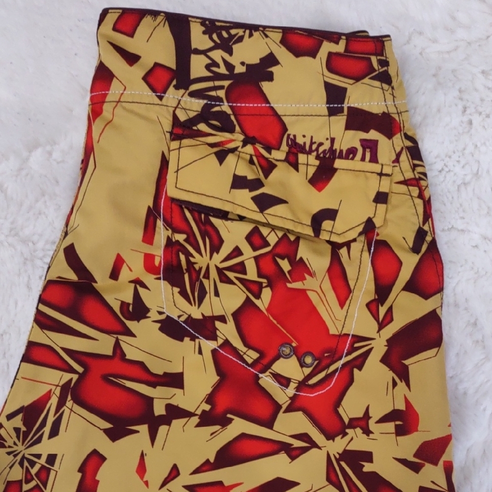 QUIKSILVER Stylish Yellow and Red Men's Swim Shorts - Picture 14 of 17